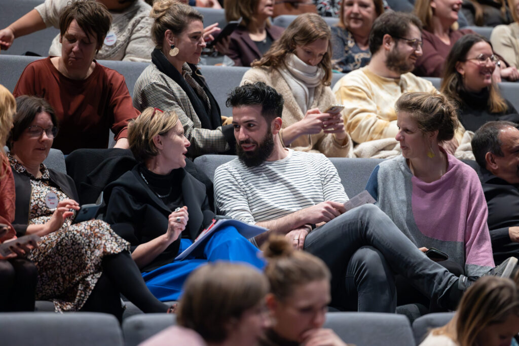 Lezing Binu Singh Genk Mine Dalemans (13 Van 98)