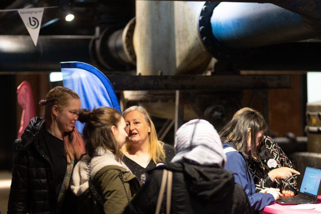 Lezing Binu Singh Genk Mine Dalemans (81 Van 98)