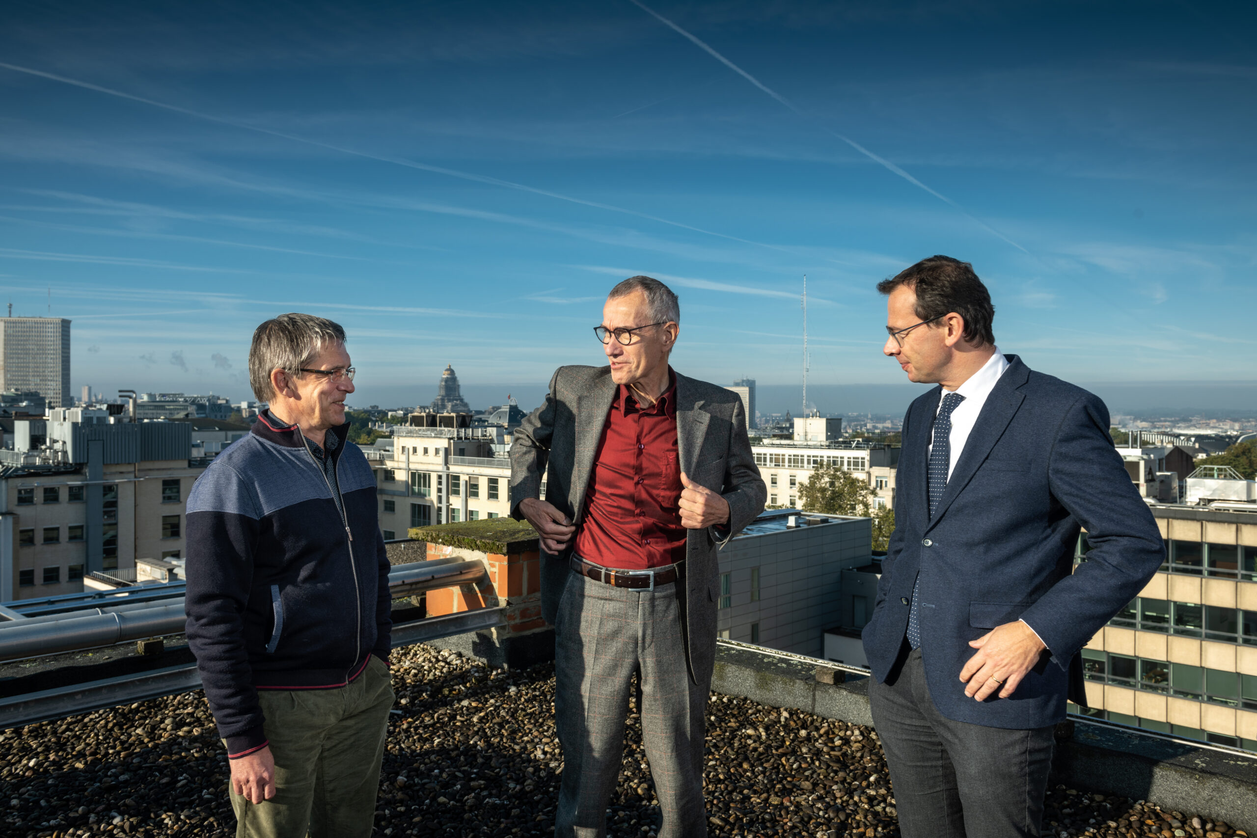 Topministers en vakbond kijken door coronabril naar toekomst van de zorg