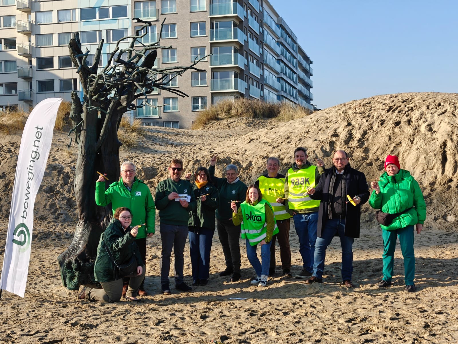 Symbolische actie roept lokale besturen op om goed advies niet in de wind te slaan.