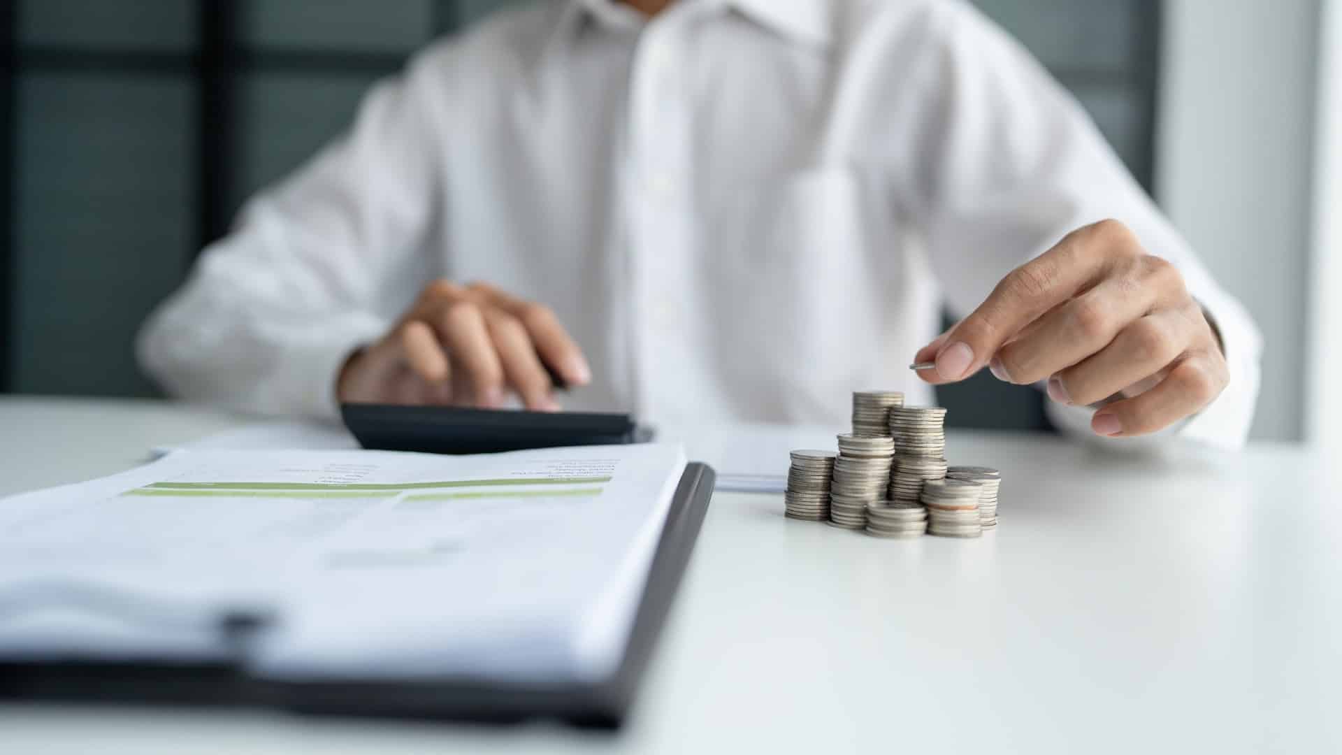 OPINIE: Vlaamse regering bespaart op strategische adviesraden. Een ideologische keuze?