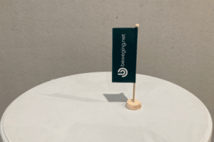 groen tafelvlagje met logo beweging.net