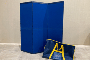 tentoonstellingswand blauw met draagzak